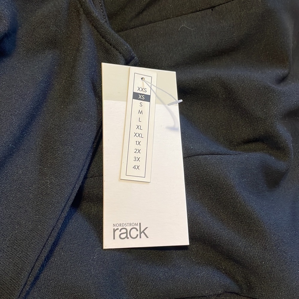 Nwt Nordstrom Rack Sleeveless Fitted Top — image 3 of 3
